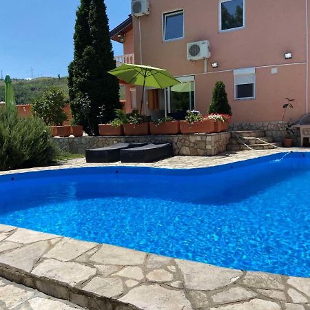 Private Riverside Villa Silvia Mostar Exterior foto