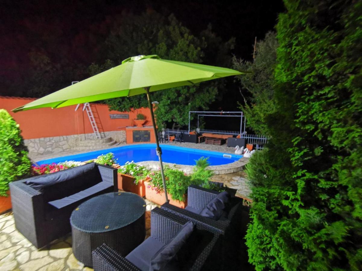 Private Riverside Villa Silvia Mostar Exterior foto
