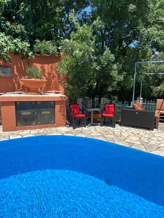 Private Riverside Villa Silvia Mostar Exterior foto