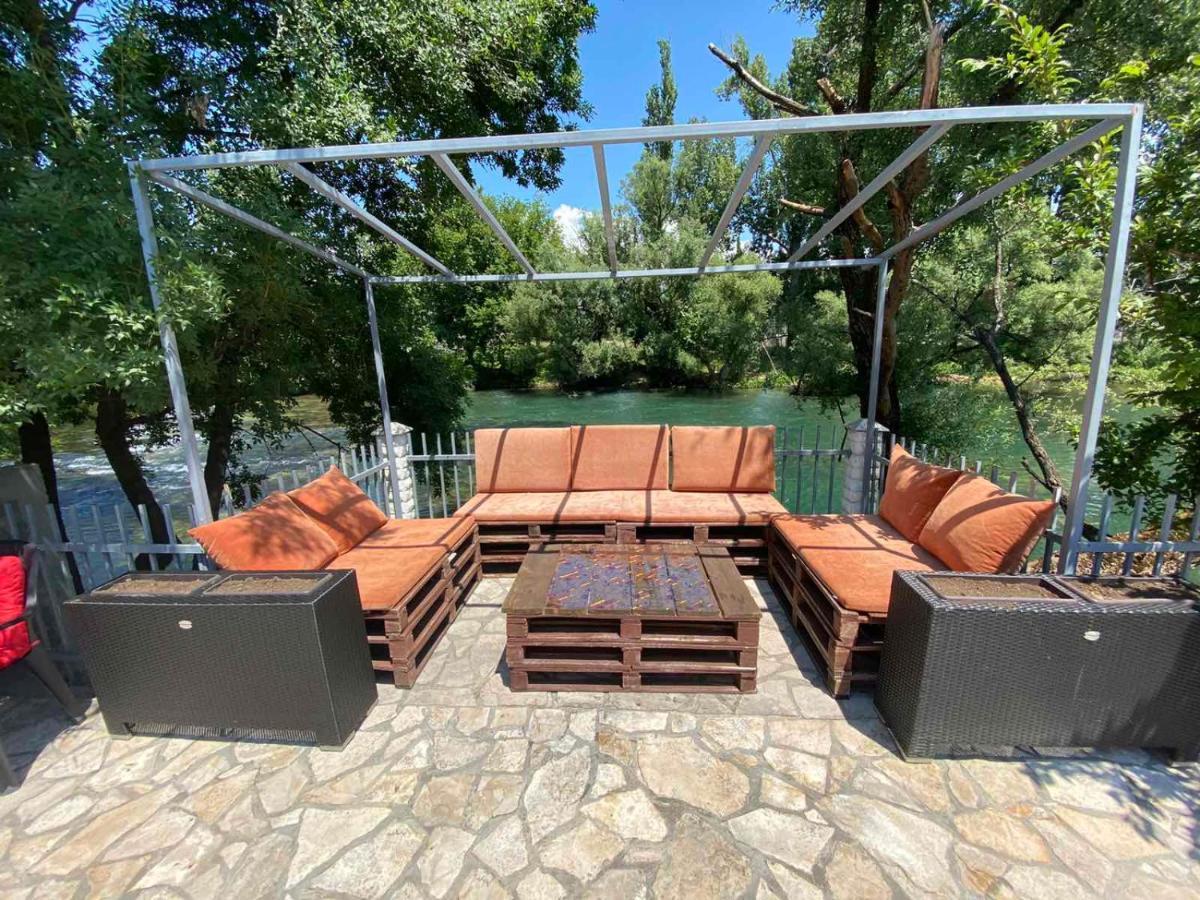 Private Riverside Villa Silvia Mostar Exterior foto