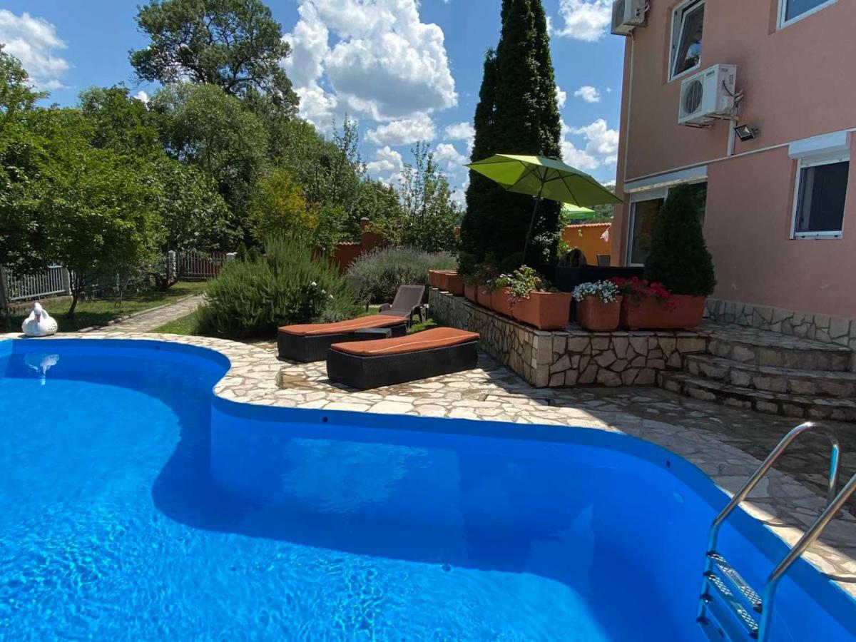 Private Riverside Villa Silvia Mostar Exterior foto