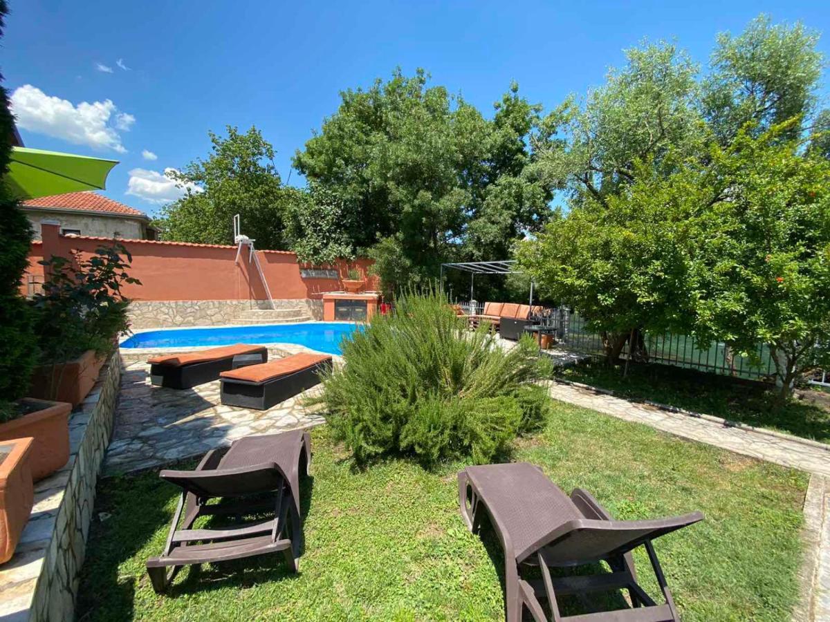 Private Riverside Villa Silvia Mostar Exterior foto
